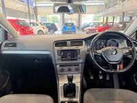 USED 2013 63 VOLKSWAGEN GOLF 1.4 TSI BlueMotion Tech SE Hatchback 5dr Petrol Manual Euro 5 (s/s) (122 ps) LOW MILEAGE, PARKING SENSORS, CRUISE CONTROL, DAB RADIO, BLUETOOTH TELEPHONE STREAMING, MULTI FUNCTIONING STEERING WHEEL, AIR CONDITIONING