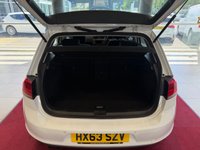 USED 2013 63 VOLKSWAGEN GOLF 1.4 TSI BlueMotion Tech SE Hatchback 5dr Petrol Manual Euro 5 (s/s) (122 ps) LOW MILEAGE, PARKING SENSORS, CRUISE CONTROL, DAB RADIO, BLUETOOTH TELEPHONE STREAMING, MULTI FUNCTIONING STEERING WHEEL, AIR CONDITIONING