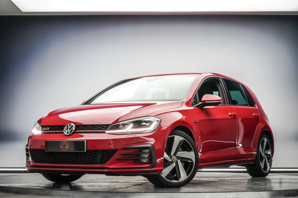 View our VOLKSWAGEN GOLF
