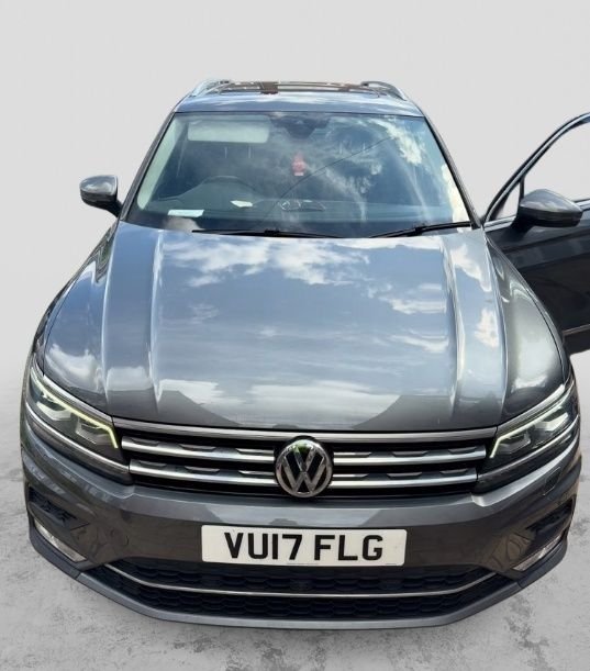 USED 2017 17 VOLKSWAGEN TIGUAN 2.0 TDI BlueMotion Tech SEL SUV 5dr Diesel Manual Euro 6 (s/s) (150 ps)