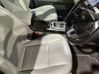 USED 2015 65 LAND ROVER DISCOVERY SPORT 2.0 TD4 HSE Luxury SUV 5dr Diesel Auto 4WD Euro 6 (s/s) (180 ps) 