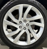 USED 2015 65 LAND ROVER DISCOVERY SPORT 2.0 TD4 HSE Luxury SUV 5dr Diesel Auto 4WD Euro 6 (s/s) (180 ps) 