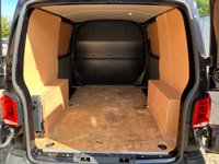 USED 2020 20 VOLKSWAGEN TRANSPORTER 2.0 TDI T28 STARTLINE AIR CON 6dr SWB EURO 6 * L&C GROUP WILL BEAT ANY 'WE BUY ANY CAR' FOR YOUR PART EXCHANGE *