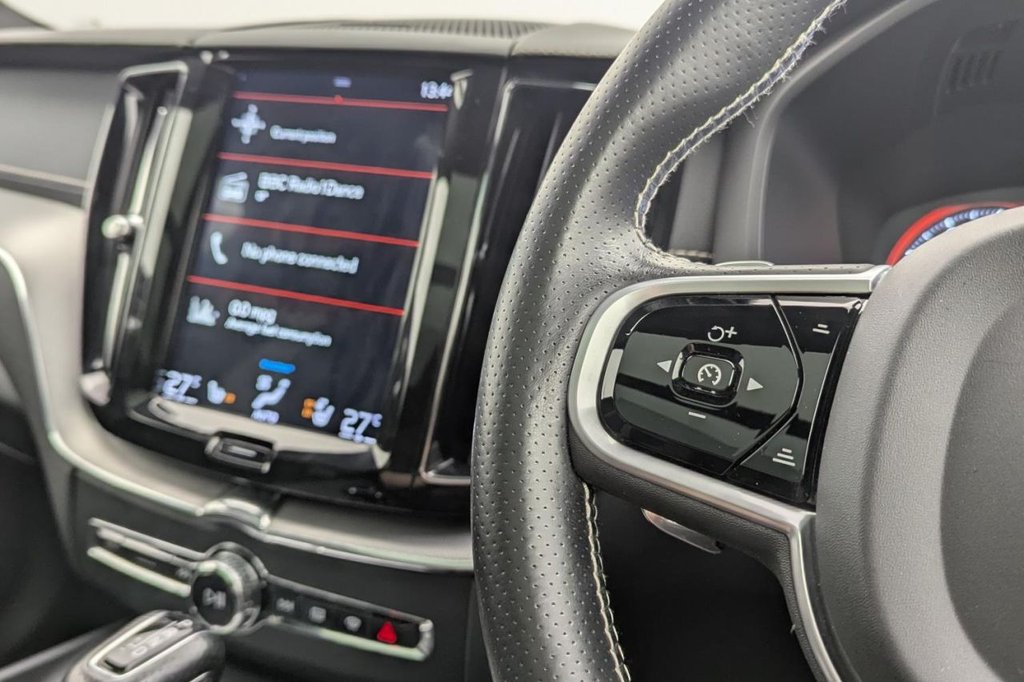USED 2018 18 VOLVO XC60 2.0 D5 PowerPulse R-Design Pro SUV 5dr Diesel Auto AWD Euro 6 (s/s) (235 ps) **&pound;9,450 Of Optional Extras**