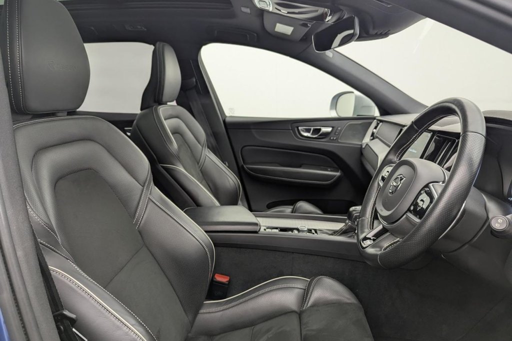 USED 2018 18 VOLVO XC60 2.0 D5 PowerPulse R-Design Pro SUV 5dr Diesel Auto AWD Euro 6 (s/s) (235 ps) **&pound;9,450 Of Optional Extras**