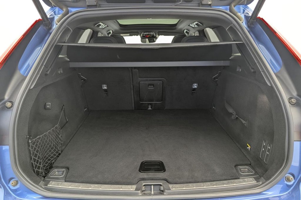 USED 2018 18 VOLVO XC60 2.0 D5 PowerPulse R-Design Pro SUV 5dr Diesel Auto AWD Euro 6 (s/s) (235 ps) **&pound;9,450 Of Optional Extras**