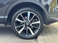 USED 2017 17 NISSAN QASHQAI 1.2 DIG-T Tekna SUV 5dr Petrol XTRON Euro 6 (s/s) (115 ps) Comprehensive Service History  |  Only 2 Owners From Brand New