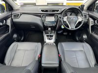 USED 2017 17 NISSAN QASHQAI 1.2 DIG-T Tekna SUV 5dr Petrol XTRON Euro 6 (s/s) (115 ps) Comprehensive Service History  |  Only 2 Owners From Brand New