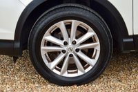 USED 2014 14 NISSAN QASHQAI 1.2 DIG-T Acenta Premium SUV 5dr Petrol Manual 2WD Euro 5 (s/s) (115 ps) 9 SERVICES + NEW MOT! PAN ROOF, SAT NAV, CAMERA, SENSORS!
