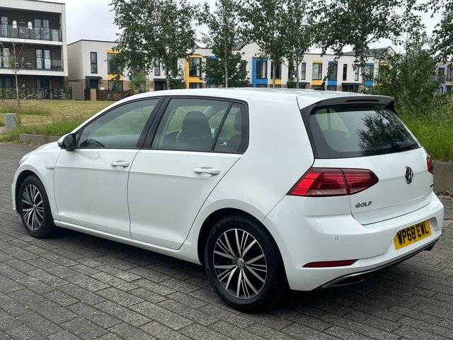 View our VOLKSWAGEN GOLF