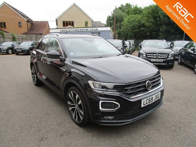 View our VOLKSWAGEN T-ROC