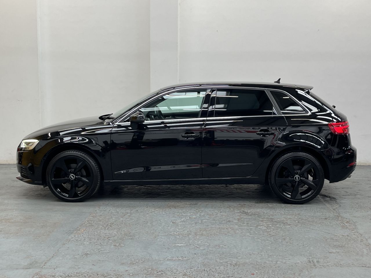 2020 AUDI A3 1.4TFSI Sport Sportback 5dr Petrol S Tronic - vehicle photo 5 for sale on PureCar