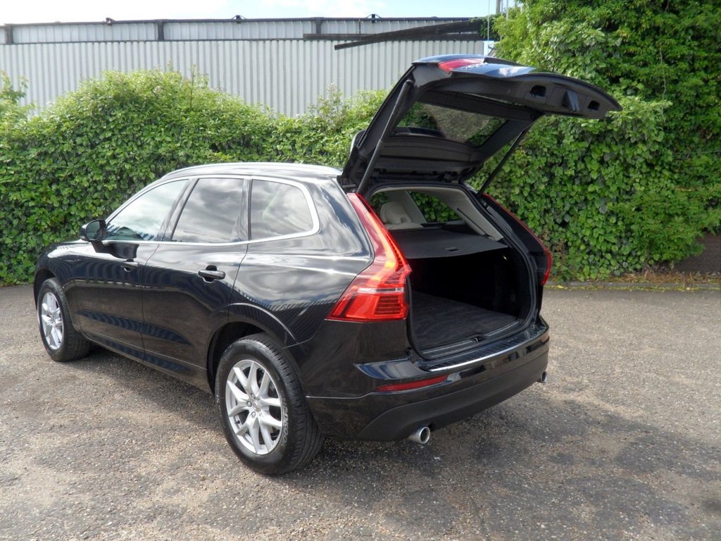 USED 2018 18 VOLVO XC60 2.0 D4 Momentum SUV 5dr Diesel Manual AWD Euro 6 (s/s) (190 ps) Blond Leather ReverseCamera Privacy