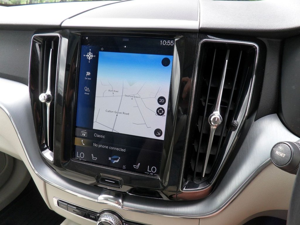 USED 2018 18 VOLVO XC60 2.0 D4 Momentum SUV 5dr Diesel Manual AWD Euro 6 (s/s) (190 ps) Blond Leather ReverseCamera Privacy