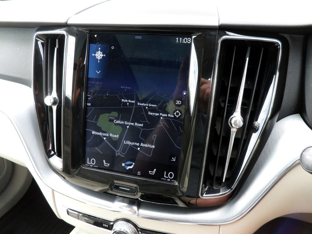 USED 2018 18 VOLVO XC60 2.0 D4 Momentum SUV 5dr Diesel Manual AWD Euro 6 (s/s) (190 ps) Blond Leather ReverseCamera Privacy