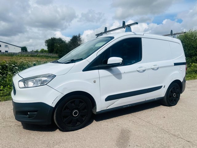 View our FORD TRANSIT COURIER