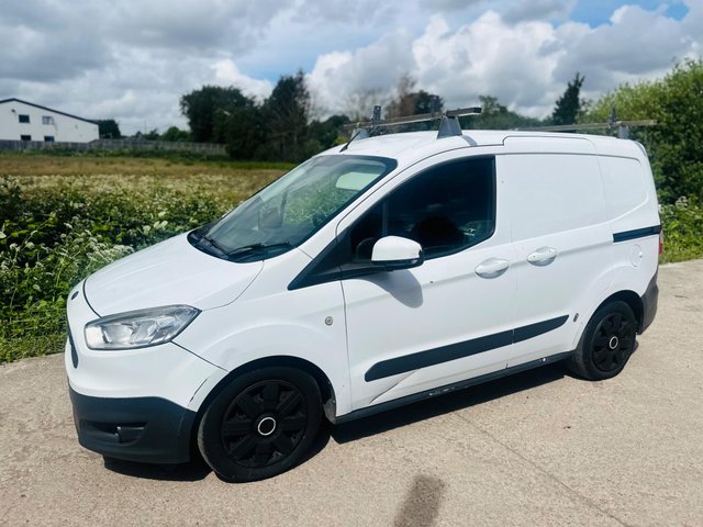 View our FORD TRANSIT COURIER