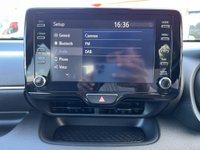 USED 2022 72 TOYOTA YARIS 1.5 VVT-h Design E-CVT Euro 6 (s/s) 5dr Full SH+1owner+Nav+Camera