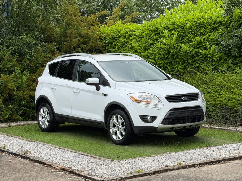 USED 2011 J FORD KUGA 2.0 TDCi Zetec SUV 5dr Diesel Manual 2WD Euro 5 (140 ps) HEATED SEATS, SAT NAV, BLUETOOTH