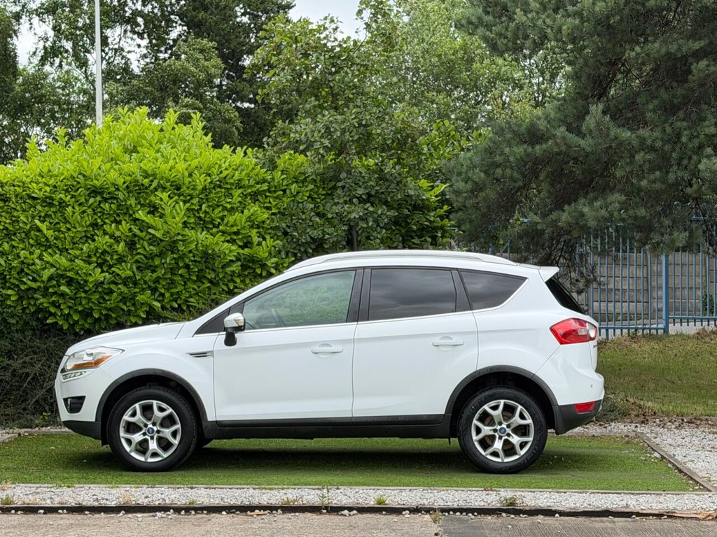 USED 2011 J FORD KUGA 2.0 TDCi Zetec SUV 5dr Diesel Manual 2WD Euro 5 (140 ps) HEATED SEATS, SAT NAV, BLUETOOTH