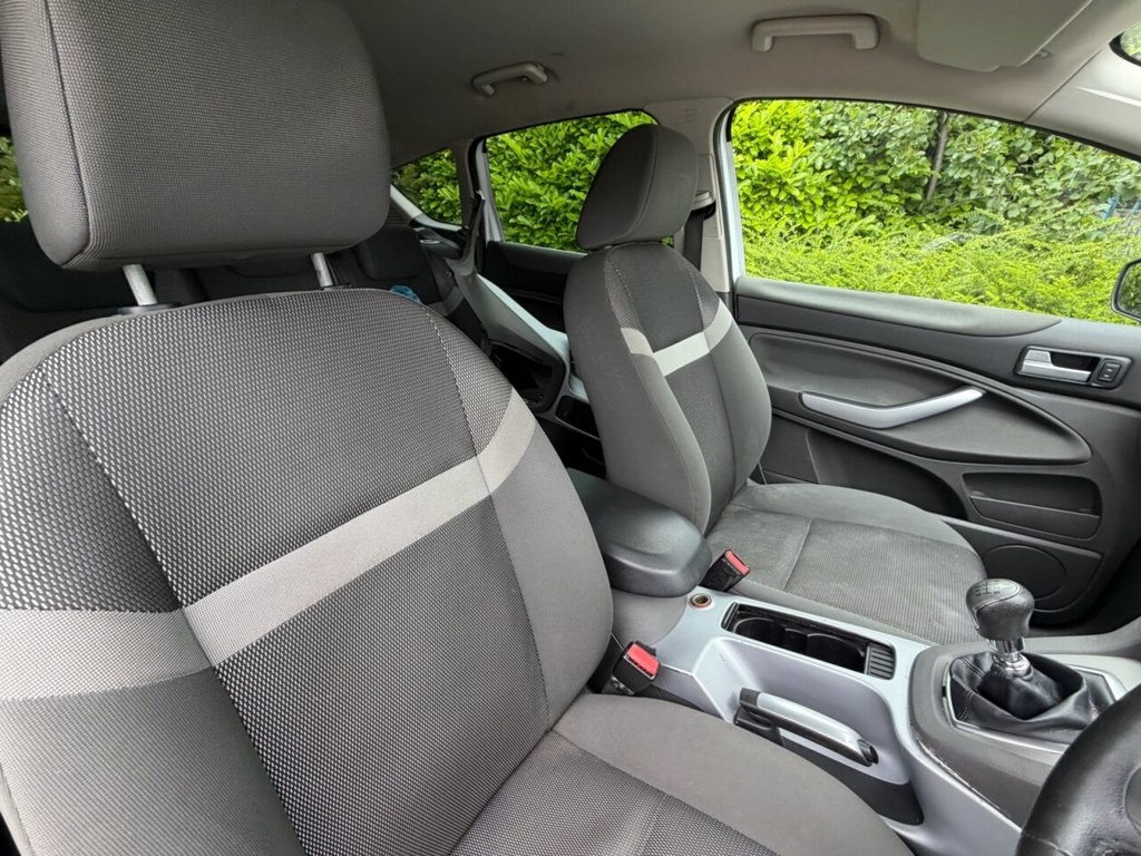 USED 2011 J FORD KUGA 2.0 TDCi Zetec SUV 5dr Diesel Manual 2WD Euro 5 (140 ps) HEATED SEATS, SAT NAV, BLUETOOTH
