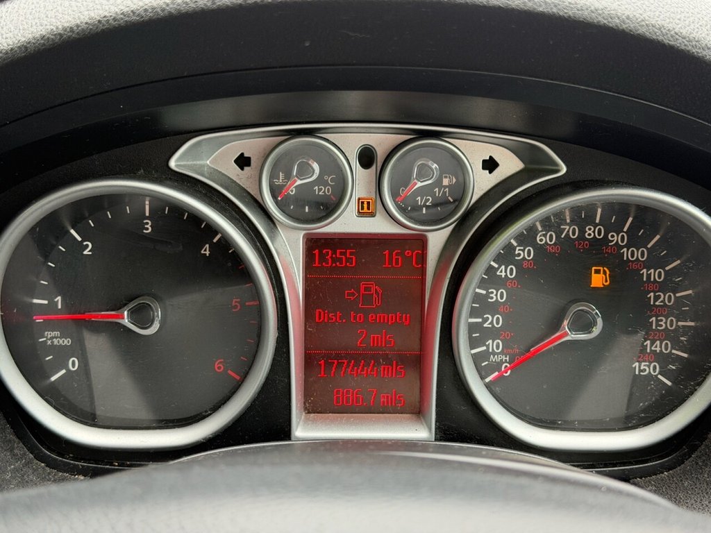 USED 2011 J FORD KUGA 2.0 TDCi Zetec SUV 5dr Diesel Manual 2WD Euro 5 (140 ps) HEATED SEATS, SAT NAV, BLUETOOTH