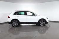 USED 2016 66 VOLKSWAGEN TIGUAN 2.0 TDI BlueMotion Tech SEL SUV 5dr Diesel Manual 4Motion Euro 6 (s/s) (150 ps) 8 stamp SERVICE HISTORY - 2 KEYS - 3 OWNERS