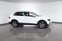 USED 2016 66 VOLKSWAGEN TIGUAN 2.0 TDI BlueMotion Tech SEL SUV 5dr Diesel Manual 4Motion Euro 6 (s/s) (150 ps) 8 stamp SERVICE HISTORY - 2 KEYS - 3 OWNERS