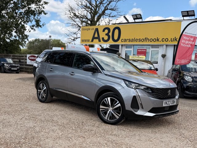 View our PEUGEOT 5008