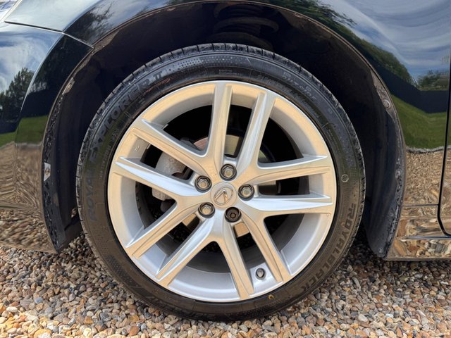 View our LEXUS CT