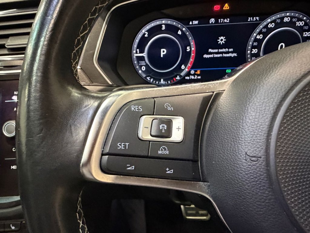 USED 2017 17 VOLKSWAGEN TIGUAN 2.0 TDI BlueMotion Tech R-Line SUV 5dr Diesel DSG 4Motion Euro 6 (s/s) (190 ps) 