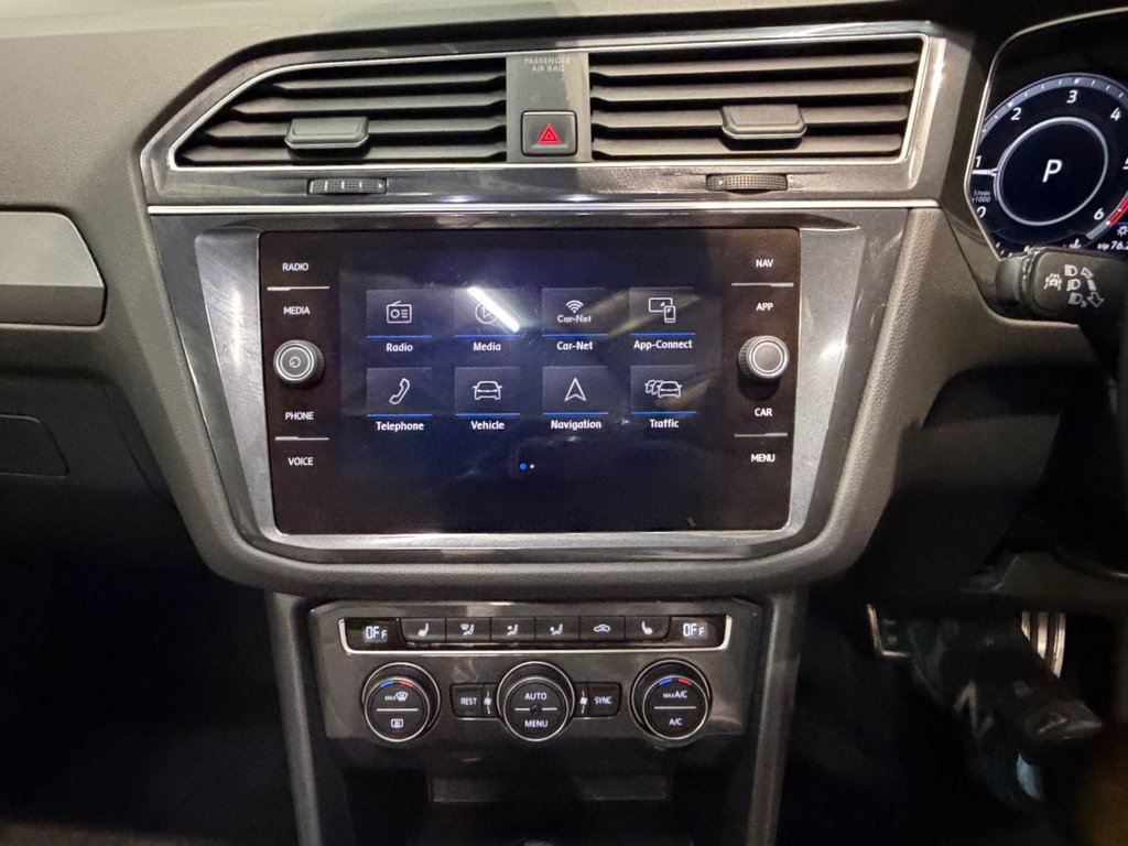 USED 2017 17 VOLKSWAGEN TIGUAN 2.0 TDI BlueMotion Tech R-Line SUV 5dr Diesel DSG 4Motion Euro 6 (s/s) (190 ps) 