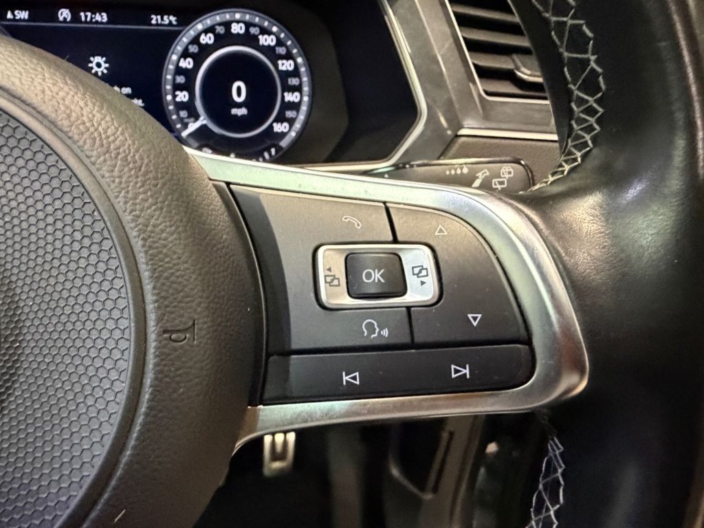 USED 2017 17 VOLKSWAGEN TIGUAN 2.0 TDI BlueMotion Tech R-Line SUV 5dr Diesel DSG 4Motion Euro 6 (s/s) (190 ps) 