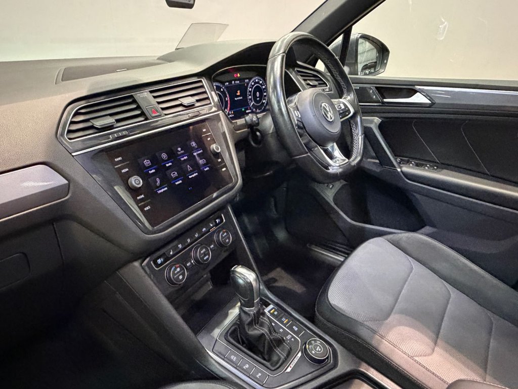 USED 2017 17 VOLKSWAGEN TIGUAN 2.0 TDI BlueMotion Tech R-Line SUV 5dr Diesel DSG 4Motion Euro 6 (s/s) (190 ps) 
