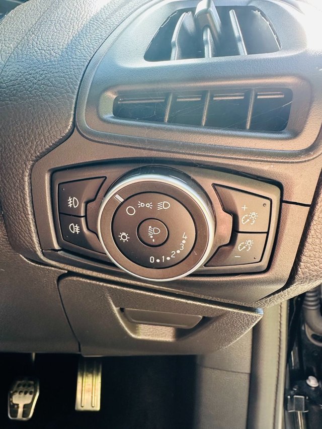 View our PEUGEOT 2008