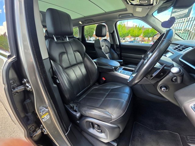 View our LAND ROVER RANGE ROVER SPORT
