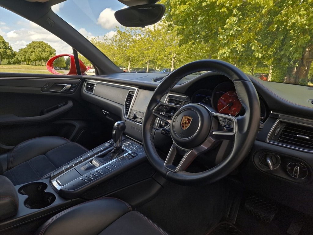 USED 2016 16 PORSCHE MACAN 3.0T V6 GTS SUV 5dr Petrol PDK 4WD Euro 6 (s/s) (360 ps) FINANCE AVAILABLE