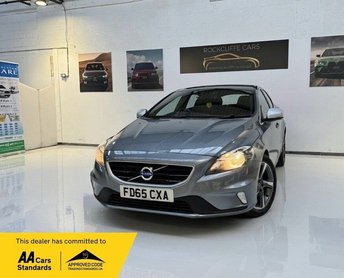 2015 VOLVO V40 2.0 D2 R-Design Hatchback 5dr Diesel Manual Euro 6 (s/s) (120 ps) &pound;6790.00