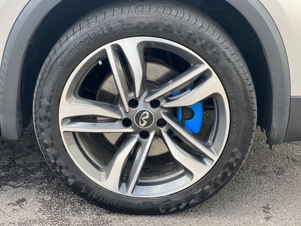 USED 2018 INFINITI QX30 2.2d Luxe Tech SUV 5dr Diesel DCT AWD Euro 6 (s/s) (170 ps) *AWARD WINNING DEALERSHIP*