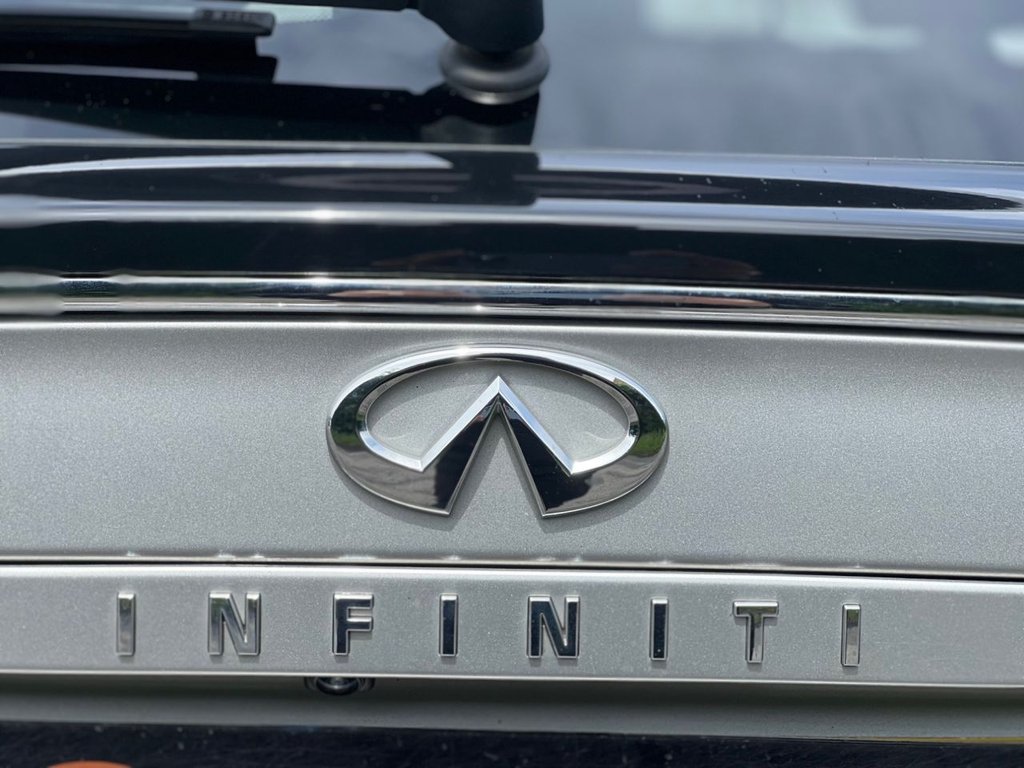 USED 2018 INFINITI QX30 2.2d Luxe Tech SUV 5dr Diesel DCT AWD Euro 6 (s/s) (170 ps) *AWARD WINNING DEALERSHIP*