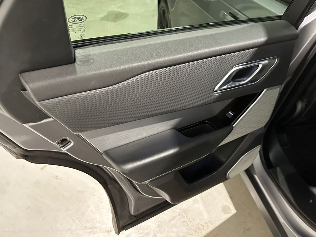USED 2020 20 LAND ROVER RANGE ROVER VELAR 2.0 D180 R-Dynamic SE SUV 5dr Diesel Auto 4WD Euro 6 (s/s) (180 ps) 