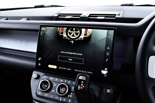 USED 2026 26 LAND ROVER DEFENDER 110 3.0 D350 MHEV X-Dynamic HSE SUV 5dr Diesel Auto 4WD Euro 6 (s/s) (350 ps) URBAN WT | Pan/AirSus/7 Seats
