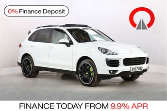 2017 PORSCHE CAYENNE