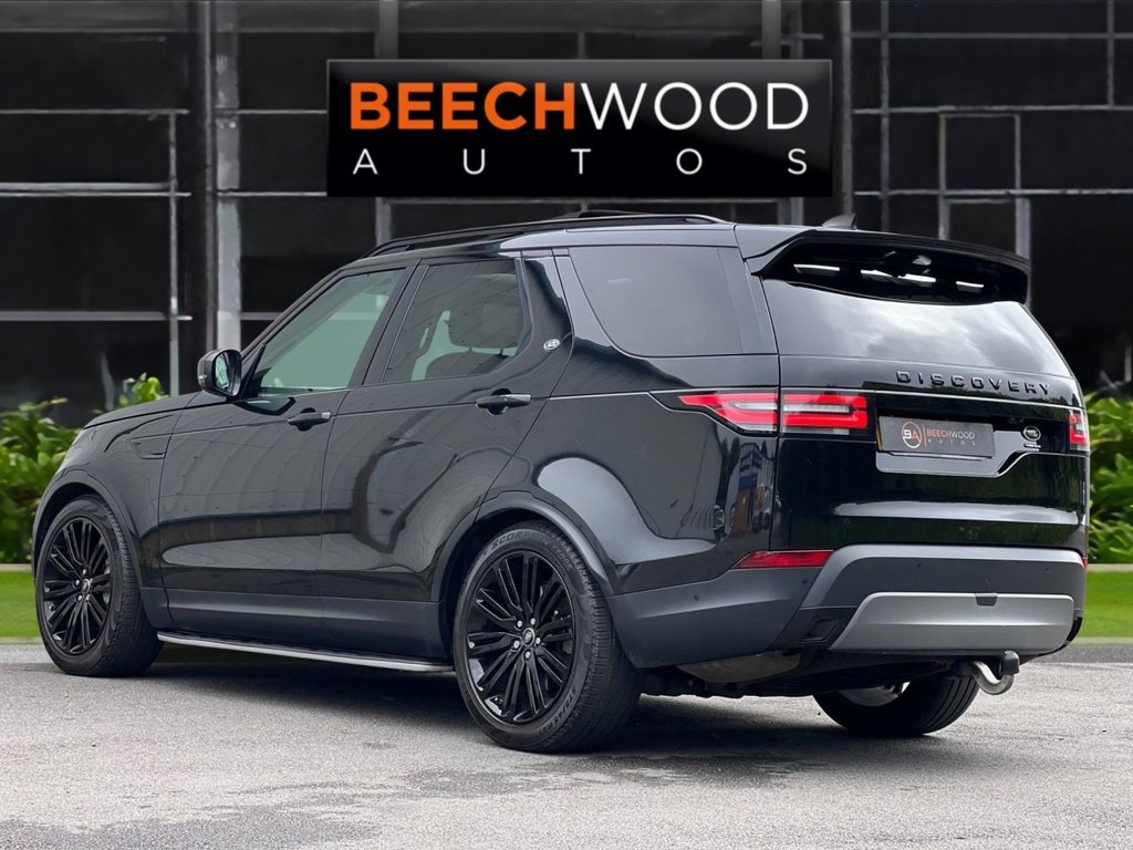 USED 2019 19 LAND ROVER DISCOVERY 3.0 SD V6 HSE Luxury SUV 5dr Diesel Auto 4WD Euro 6 (s/s) (306 ps) REAR TV'S  / SLIDING PAN ROOF