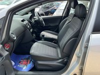 USED 2013 13 VAUXHALL CORSA 1.4 16V SE Hatchback 5dr Petrol Manual Wide Ratio Euro 5 (100 ps) Very Low Mileage + Heated Seats & Air Con
