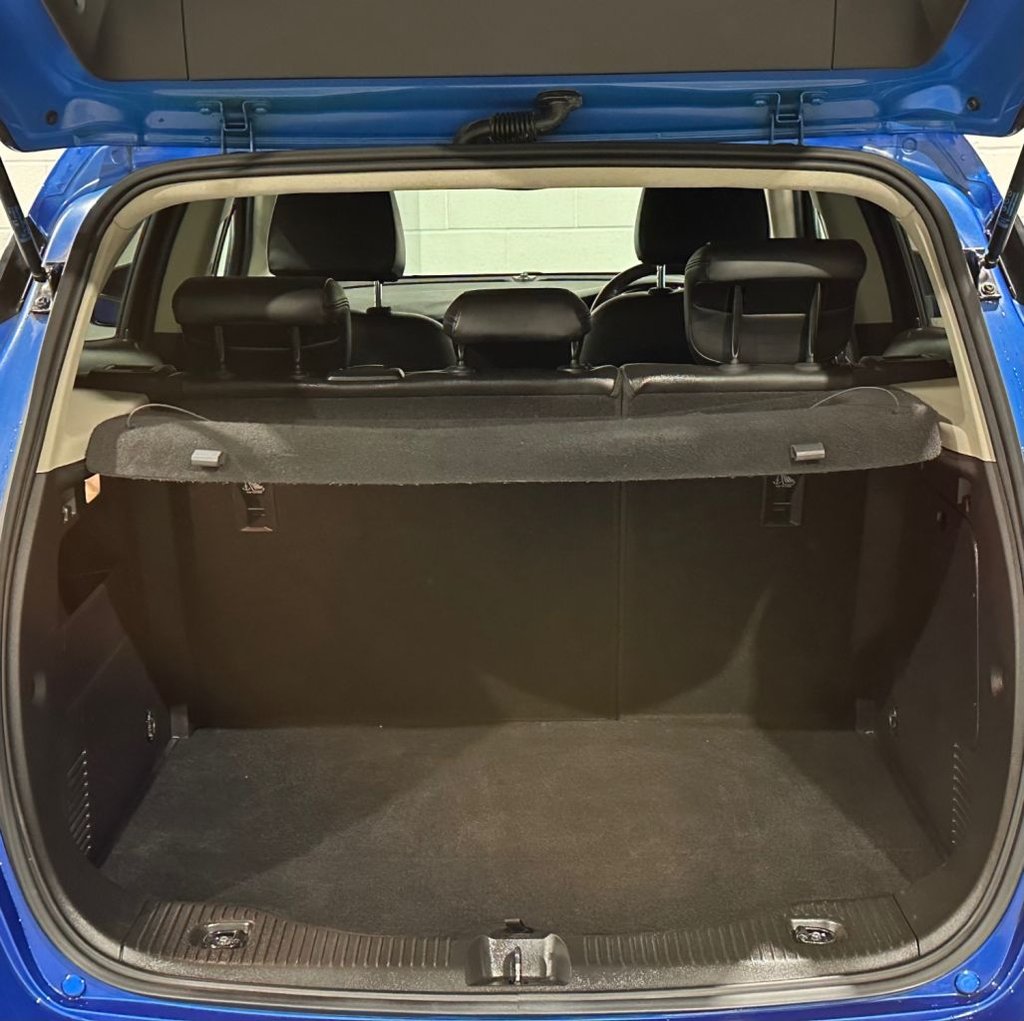 USED 2018 18 VAUXHALL MOKKA X 1.6 CDTi Elite SUV 5dr Diesel Manual Euro 6 (s/s) 17in Alloy (136 ps) 
