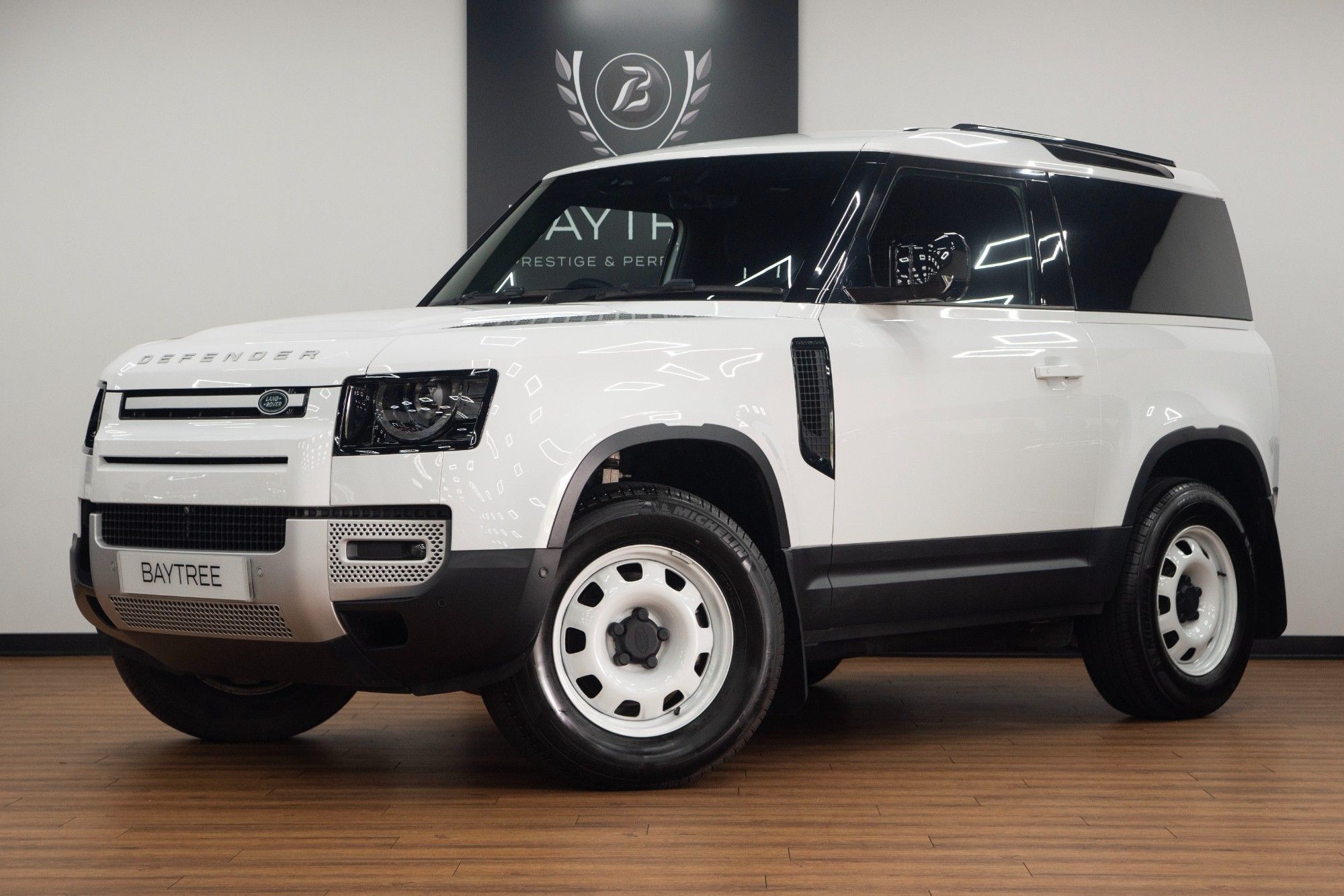 USED 2022 72 LAND ROVER DEFENDER 90 0.0L 