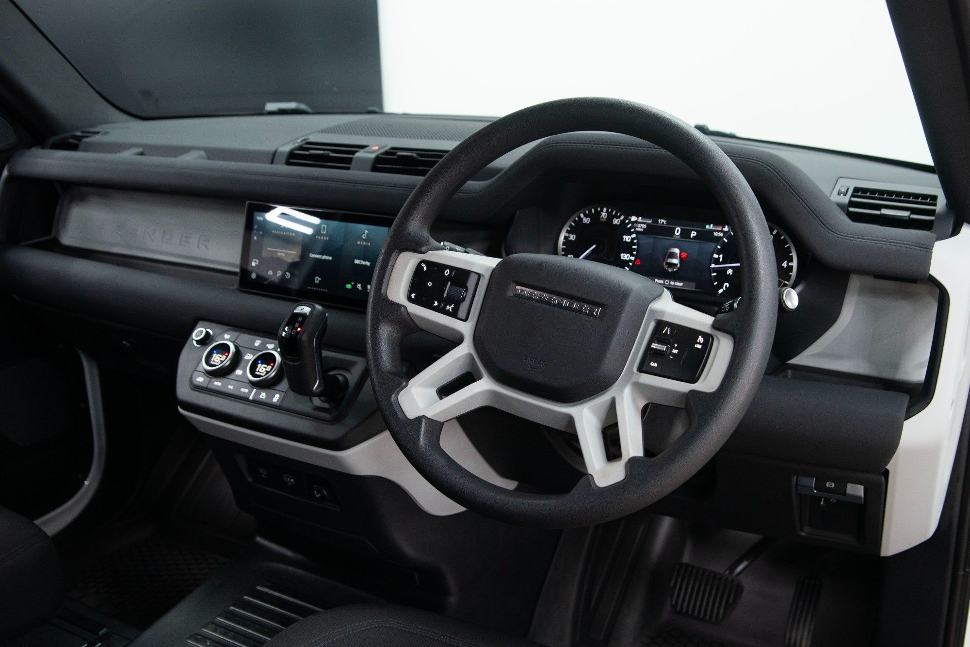 USED 2022 72 LAND ROVER DEFENDER 90 0.0L 