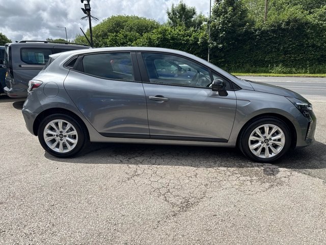 View our RENAULT CLIO