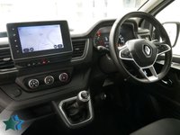 USED 2023 23 RENAULT TRAFIC SL28 2.0 BLUEDCI 130 BHP SWB SPORT NAV EDITION 1 OWNER | AIR CON | SPORT NAV !